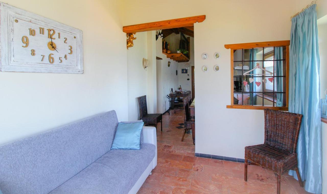 Residenza Castellum Apartment Stazzona Bagian luar foto