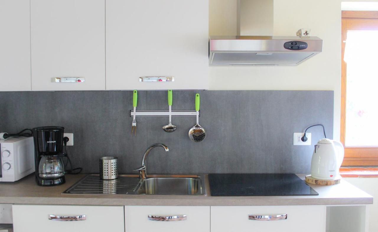 Residenza Castellum Apartment Stazzona Bagian luar foto