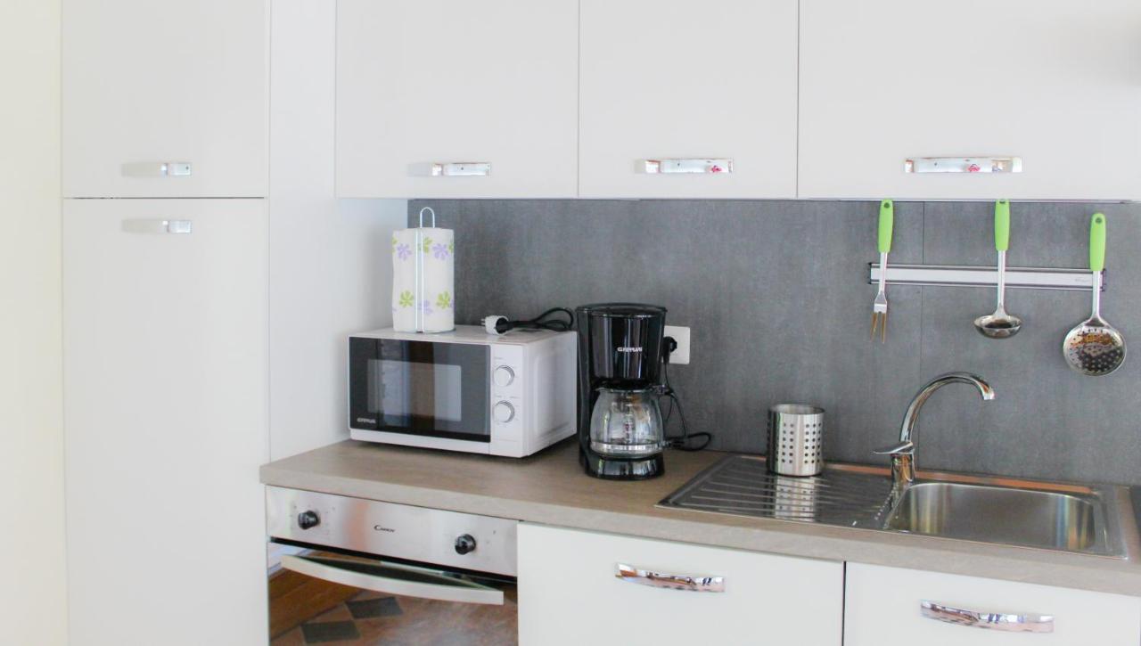 Residenza Castellum Apartment Stazzona Bagian luar foto